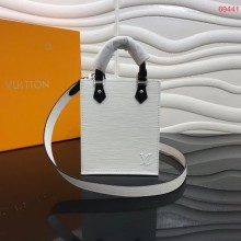 Copy Louis Vuitton Original PETIT SAC PLAT M69441 white JK678Kn92